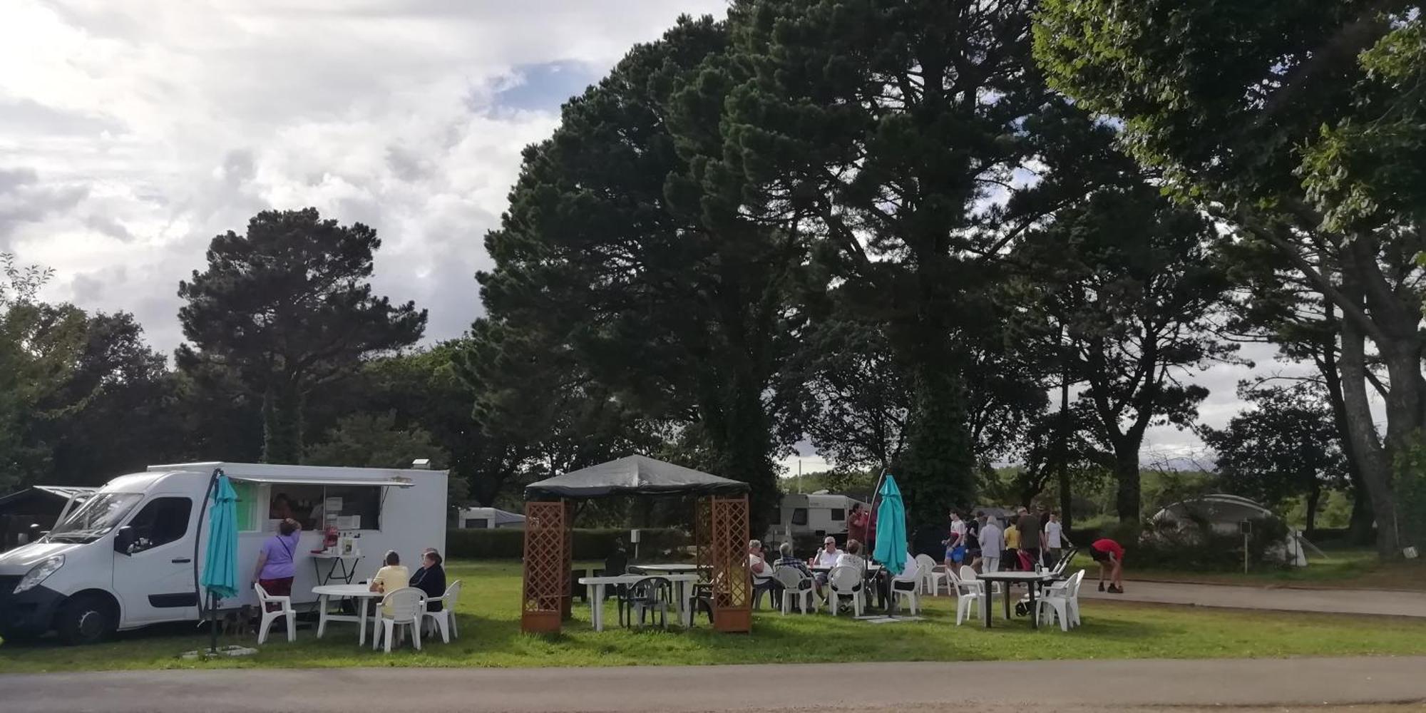 Camping Des Pierres Debout Névez Exteriör bild